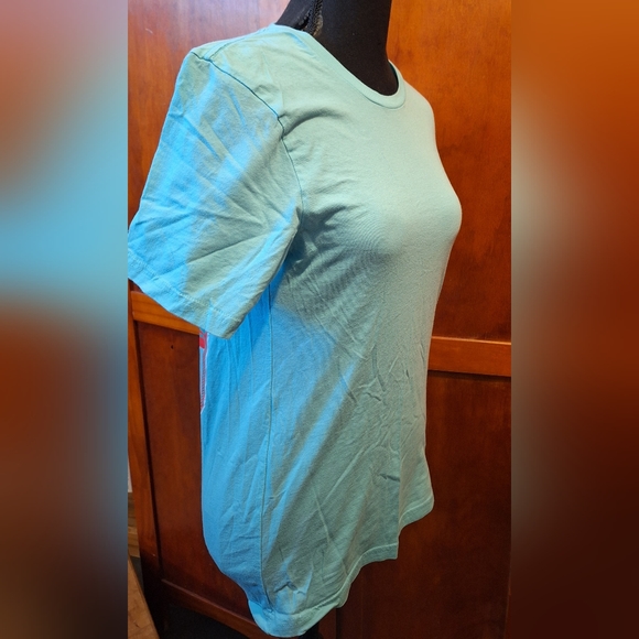 COLUMBIA mint green t-shirt with flag. Size: S - Picture 2 of 6